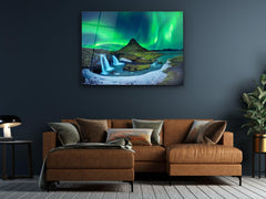 ・"Mount Kirkjufell"・Glass Wall Art - Wonders Of Wall