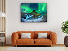 ・"Mount Kirkjufell"・Glass Wall Art - Wonders Of Wall