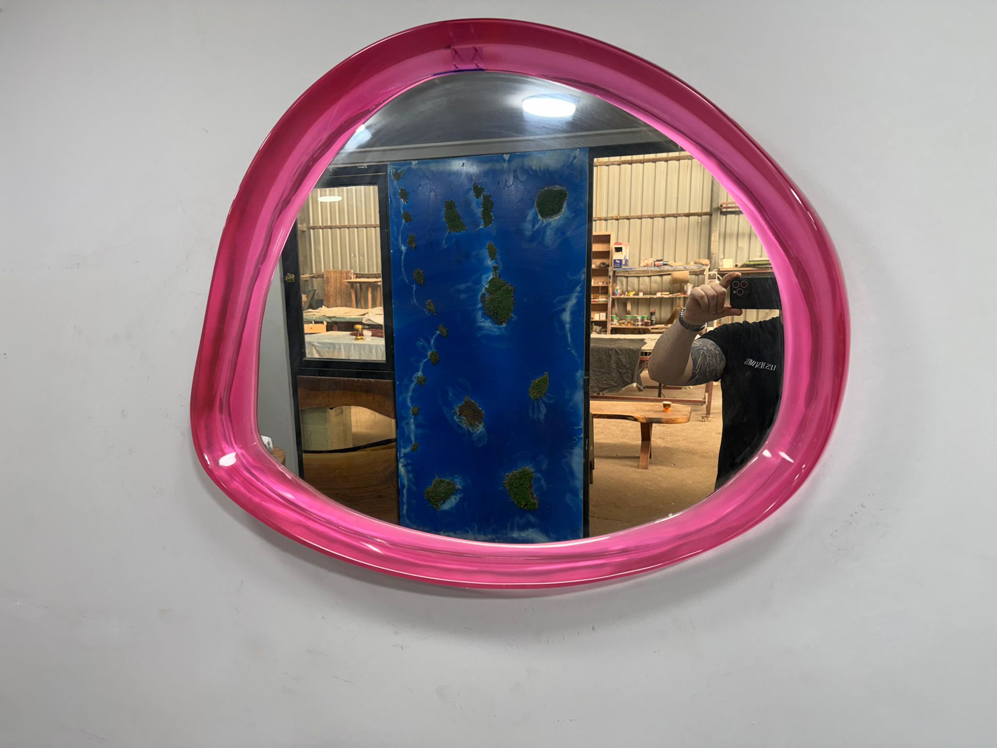 Designer Epoxy Resin Mirror – Handmade Irregular Pink Transparent Frame Wall Mirror for Contemporary Interiors