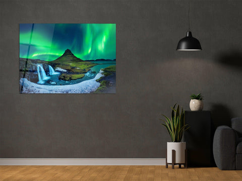 ・"Mount Kirkjufell"・Glass Wall Art - Wonders Of Wall